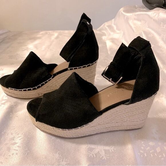 Altar’d State Espadrille Wedge Sandals ‘Marie’ Black Suede Leather Sz 8.5 NWOT - Picture 1 of 9